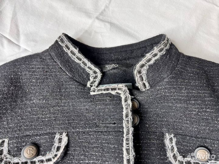 Пальто черное в стиле шанель р.50