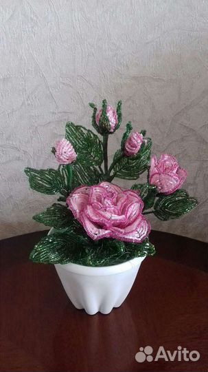 Цветы из бисера (Розы, орхидея)