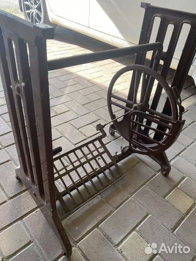 Станина от швейной машинки