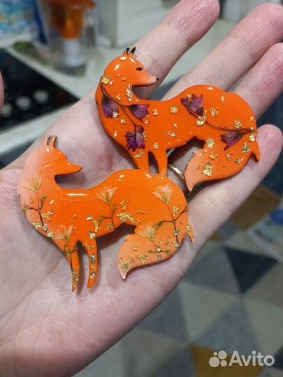 Брошь лисичка