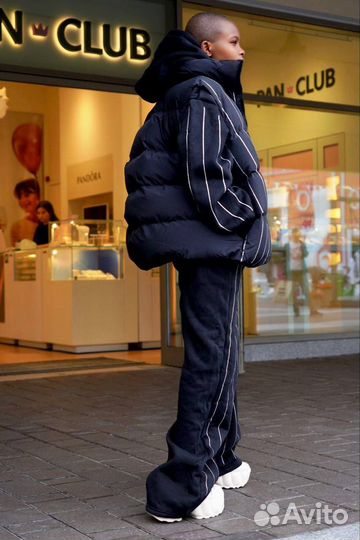 Спортивный комтюм женский тройка