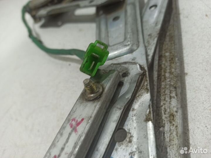 Стеклоподъемник электрический передний правый 6122