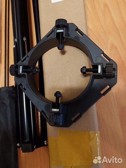 Студийная вспышка Godox e300