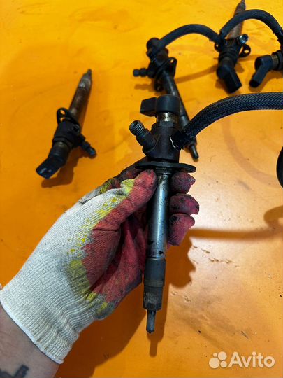 Форсунка топливная на Land Rover Discovery 3