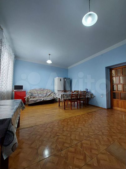 Дом 238 м² на участке 7 сот.