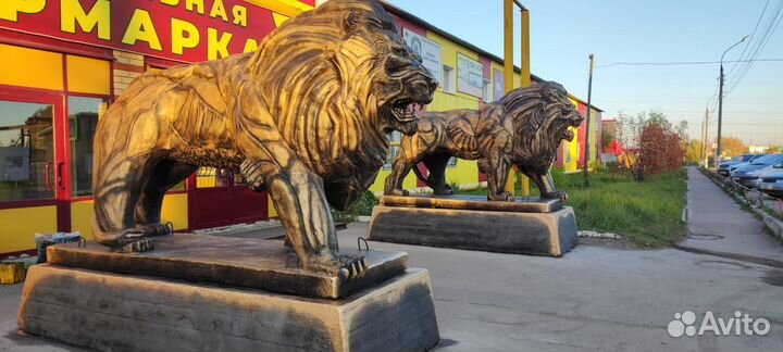 Скульптура Медведь