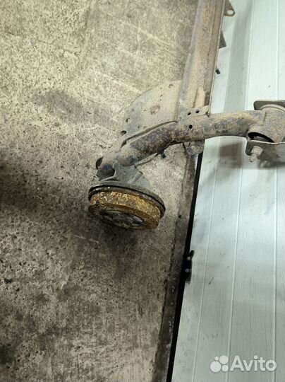 Балка задняя Renault Logan I 1.4