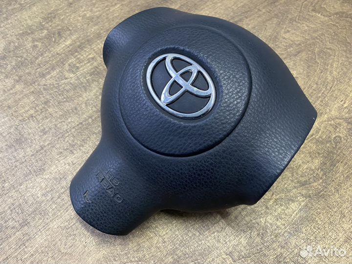 Подушка безопасности водителя Toyota Corolla 120