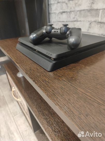 Sony playstation 4 PS4 slim 1tb