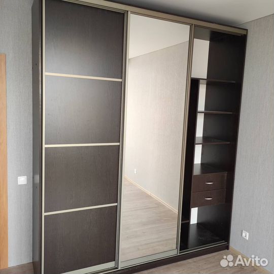 Шкаф купе встроенный
