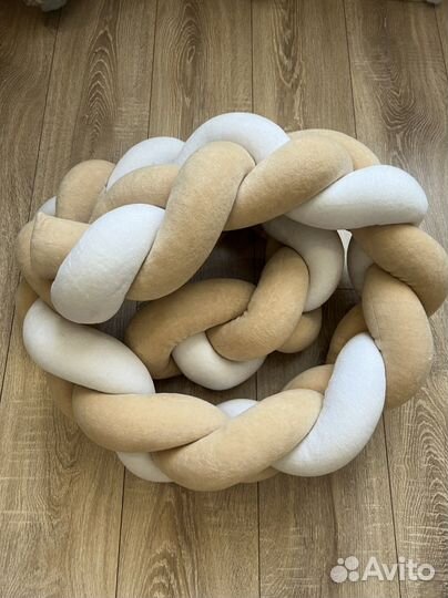 Бортик косичка в кроватку