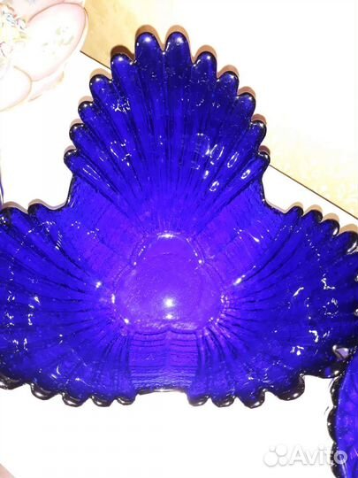 Салатники, фруктовницы из цветного стекла