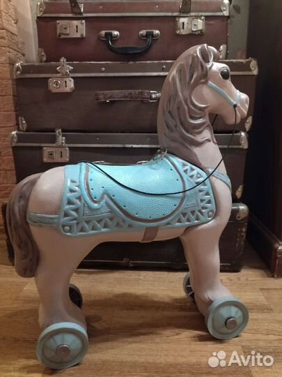 Лошадка интерьерная