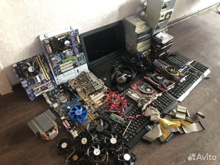 Запчасти для компьютеров и ноутбуков