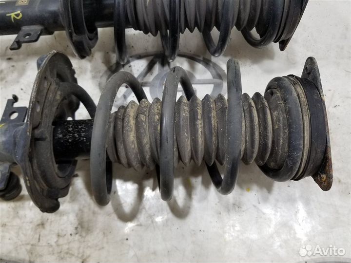 Амортизатор/стойка передняя правая Nissan X-Trail