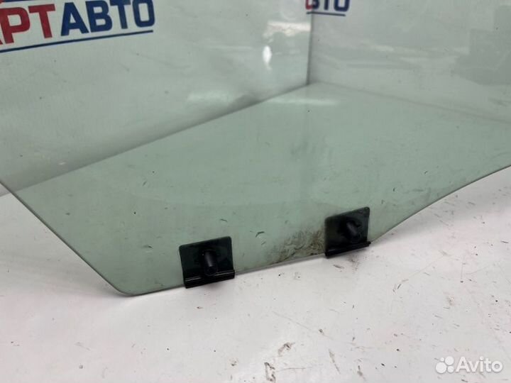 Стекло двери переднее правое Renault Logan 2