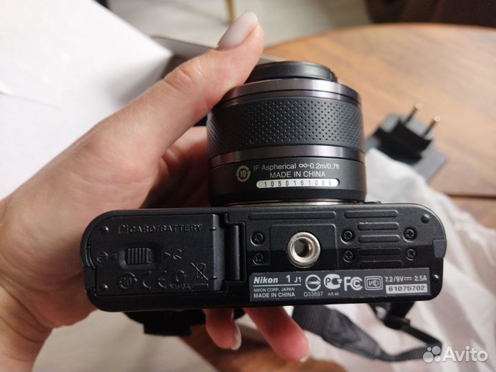 Nikon 1 J1 model 10-30mm