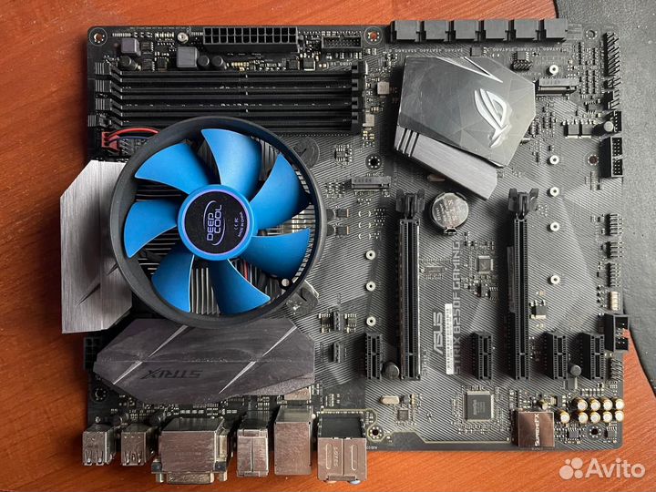 Материнская плата Asus Strix B250F Gaming в сборе