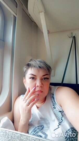 Упаковщица стикеровщица