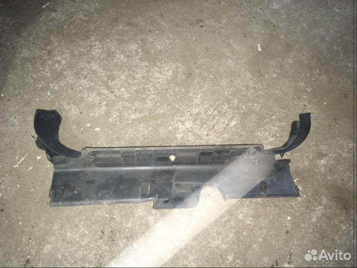 Накладка порога левая Honda CR-V 84251-S10ZA1000