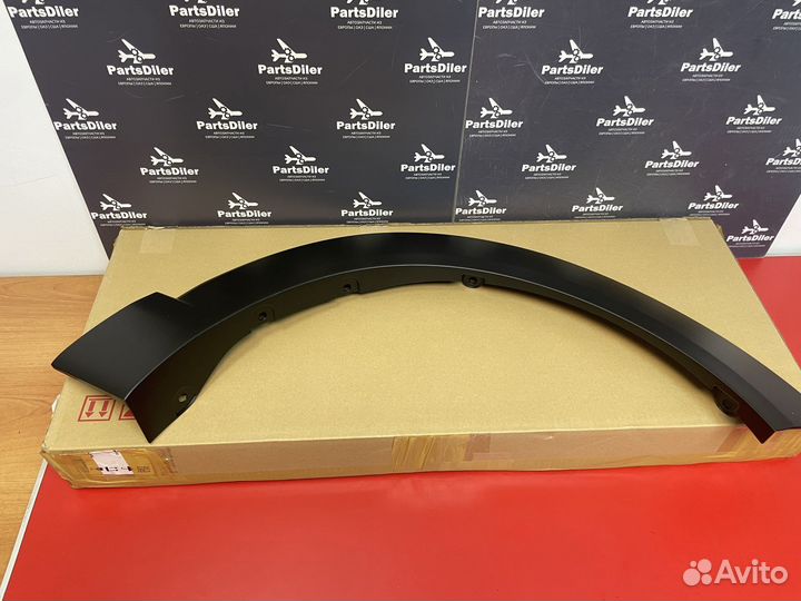 Расширитель переднего крыла правый dfr551w20c Cx30