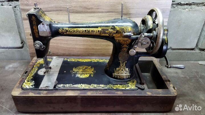 Швейная машина Singer