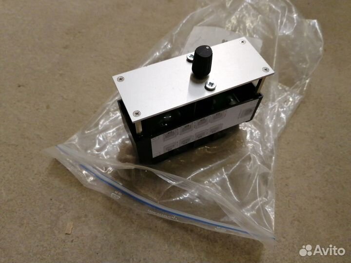 Переключатель дисплеев Romutec jdbu08