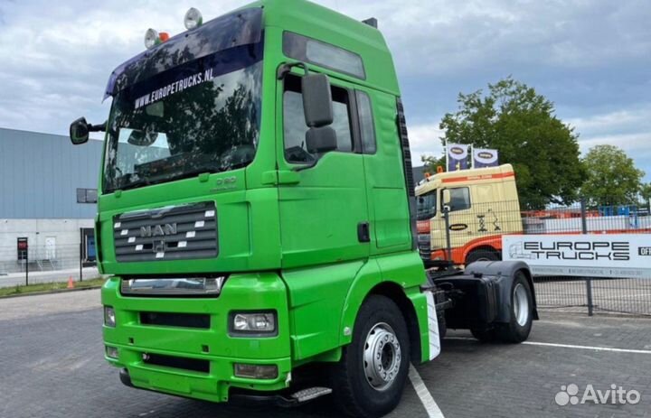 В разборке грузовик MAN,TGA 2000-2008