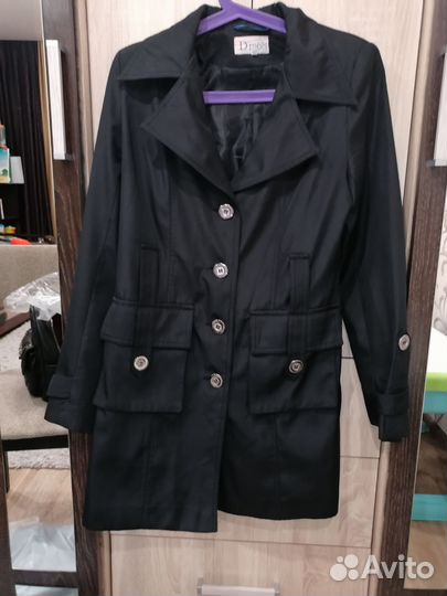 Плащ демисезонный женский 44