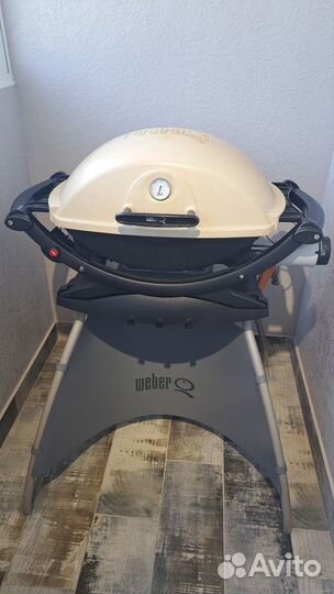 Газовый гриль Weber Q220