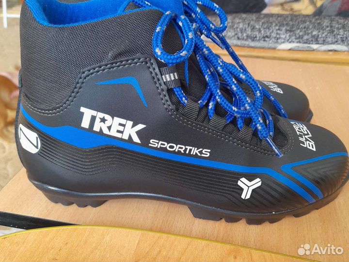 Лыжные ботинки