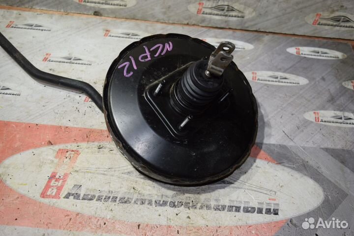 Вакумник тормозной c Toyota Platz NCP12 1NZ-FE