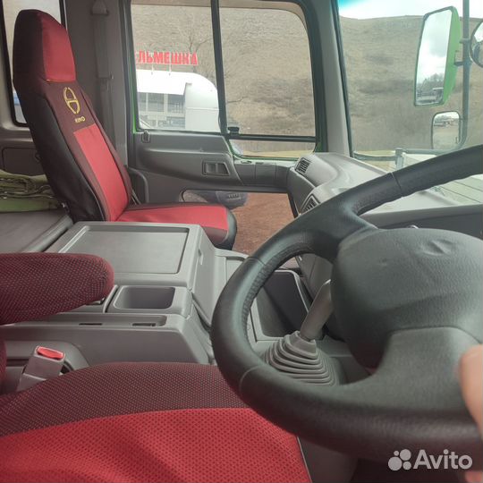 Hino 700 (Profia), 1993