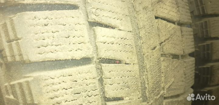 Bridgestone Blizzak Revo1 225/60 R17
