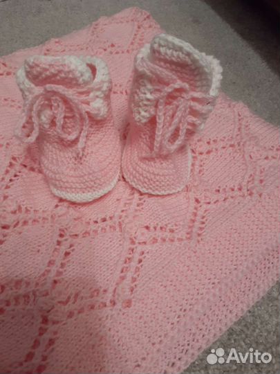 Плед детский и пинетки ручная работа