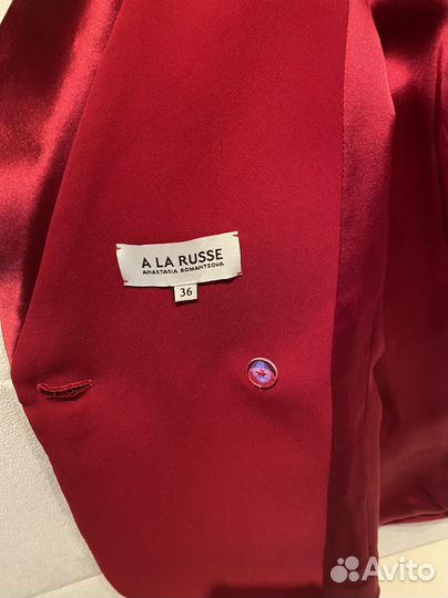 Женская одежда и обувь