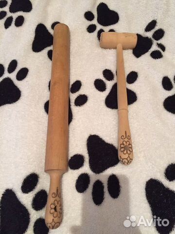 Скалка деревянная и молоток для отбивания