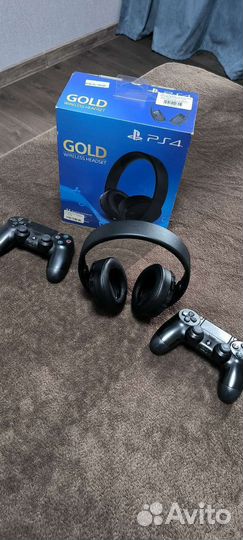 Игровая приставка ps4