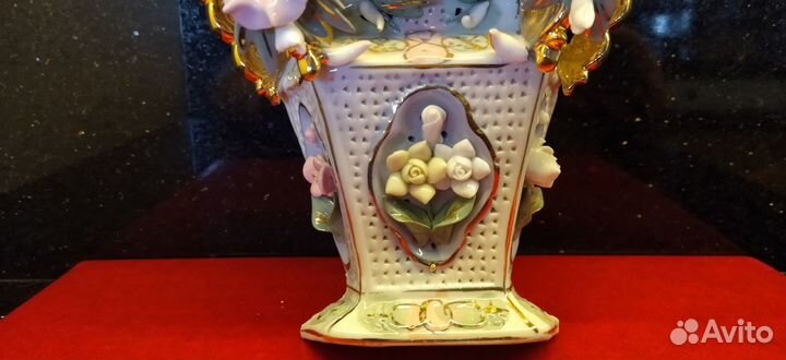 Настенное объёмное панно корзина С цветами. фарфор