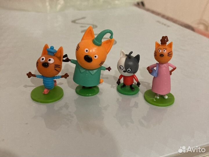 Игрушки из Киндера пакетом