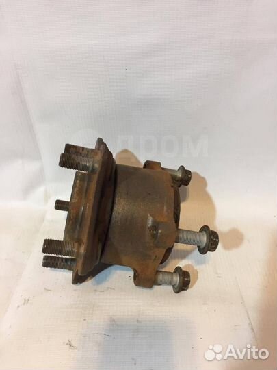 Ступица задняя левая правая на Infiniti Jx35 Qx60