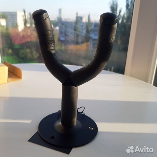 Настенный держатель для гитары (новый)