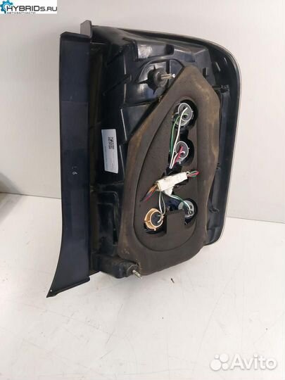 Фонарь задний левый Toyota Prius 2 NHW20