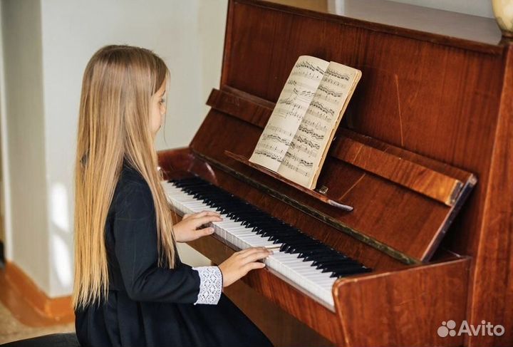 Преподаватель по фортепиано репетитор