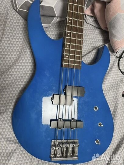 Японская бас гитара