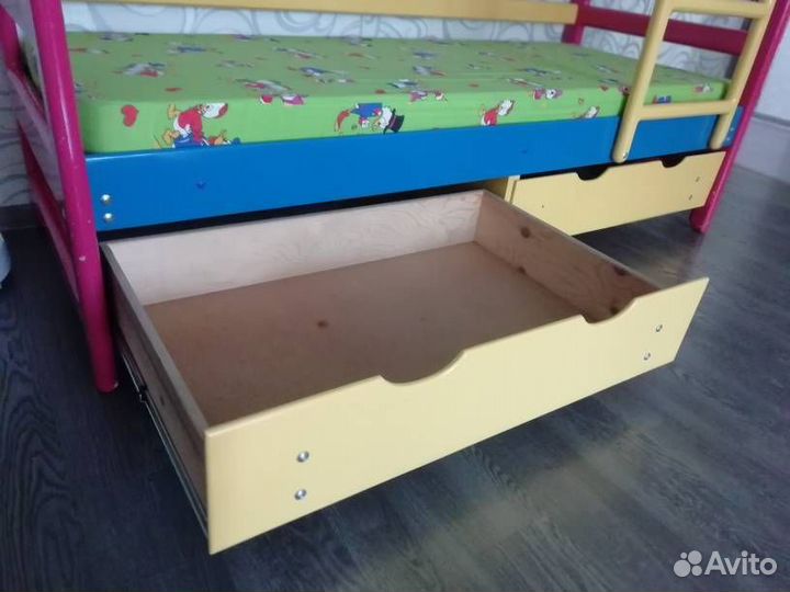 Двухъярусная кровать бу