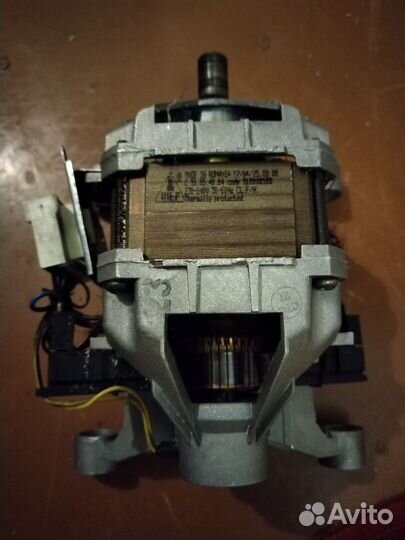 Двигататель стиральной машины занусси