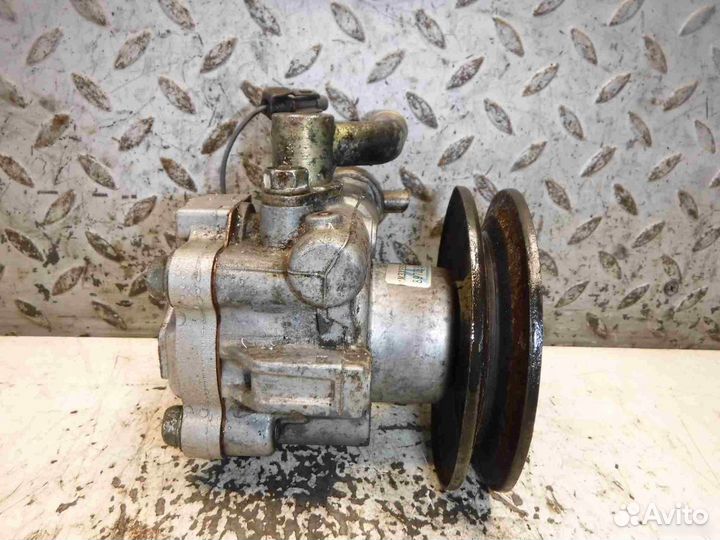 Насос гидроусилителя Isuzu Rodeo 1989-1997