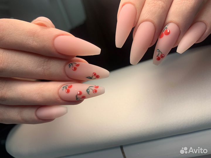 Мастер маникюра и педикюра на дому и с выездом