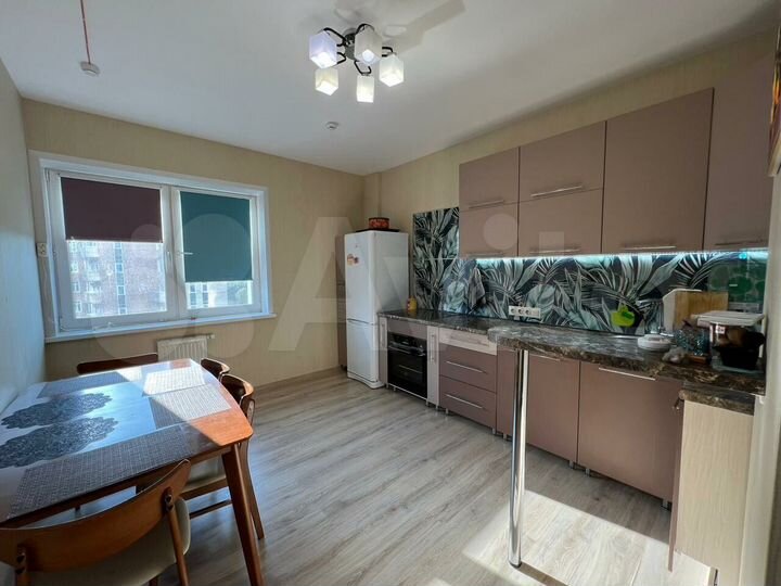 2-к. квартира, 62 м², 8/25 эт.